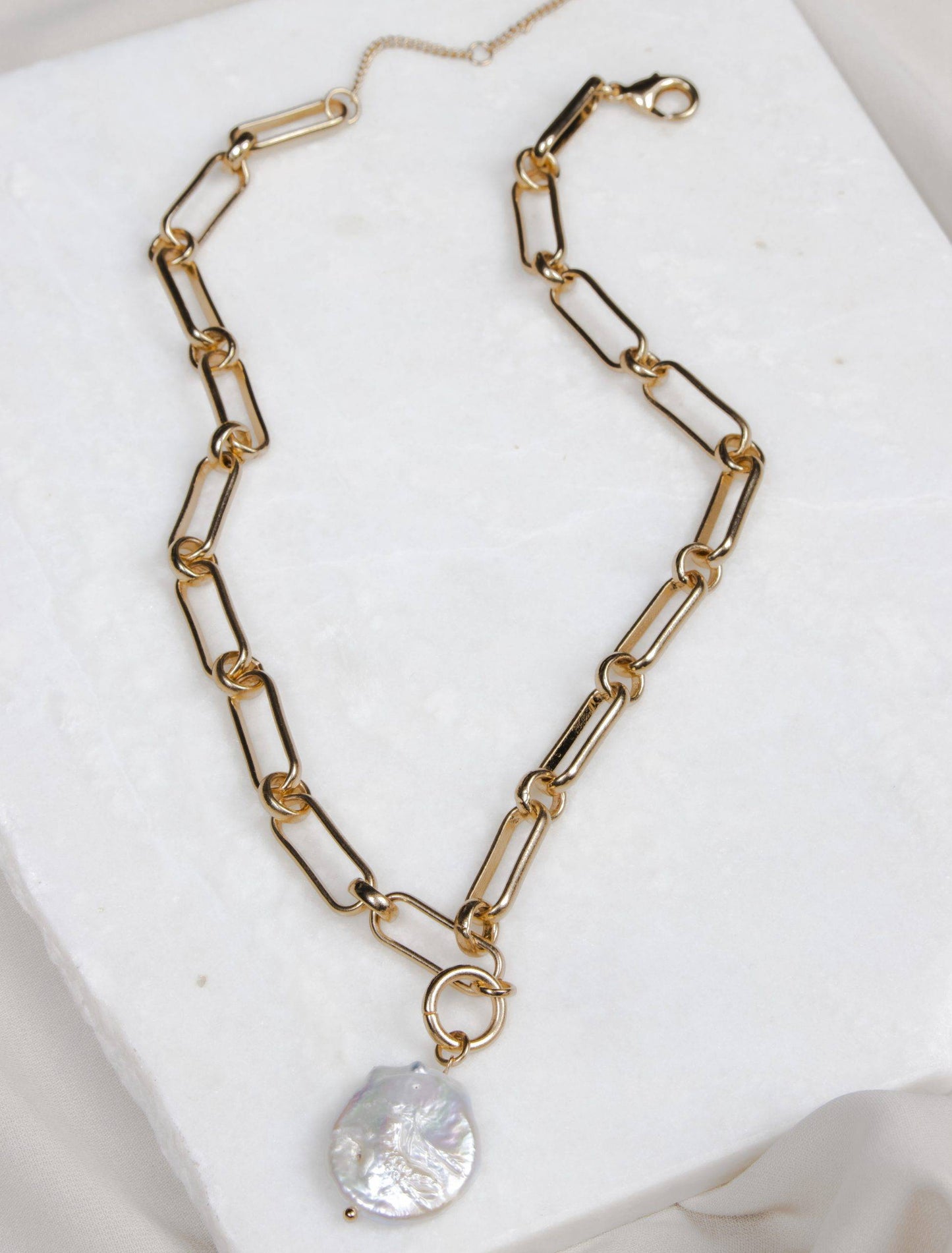 Olia Tilda Necklace - gold/pearl